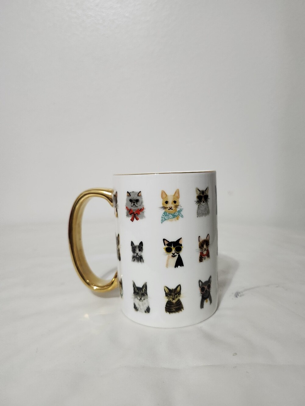 Gold-Handle White Cat & Dog Pattern Ceramic Mug